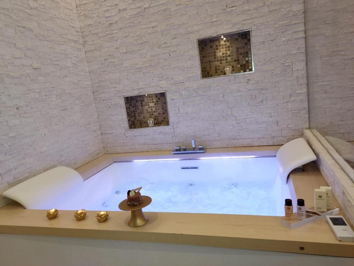 Romantic Suite Monopoli Εξωτερικό φωτογραφία