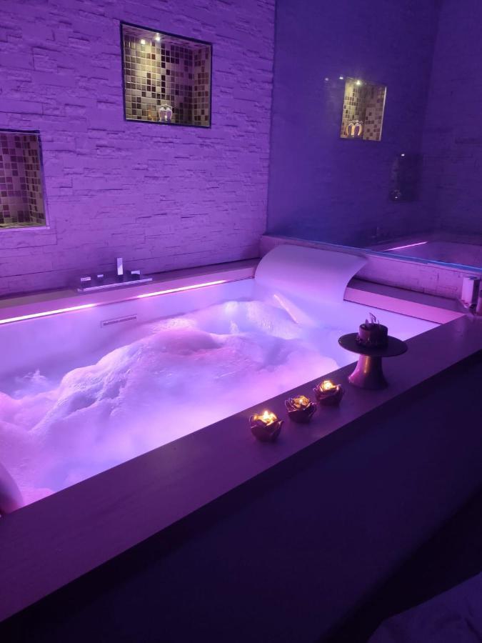 Romantic Suite Monopoli Εξωτερικό φωτογραφία