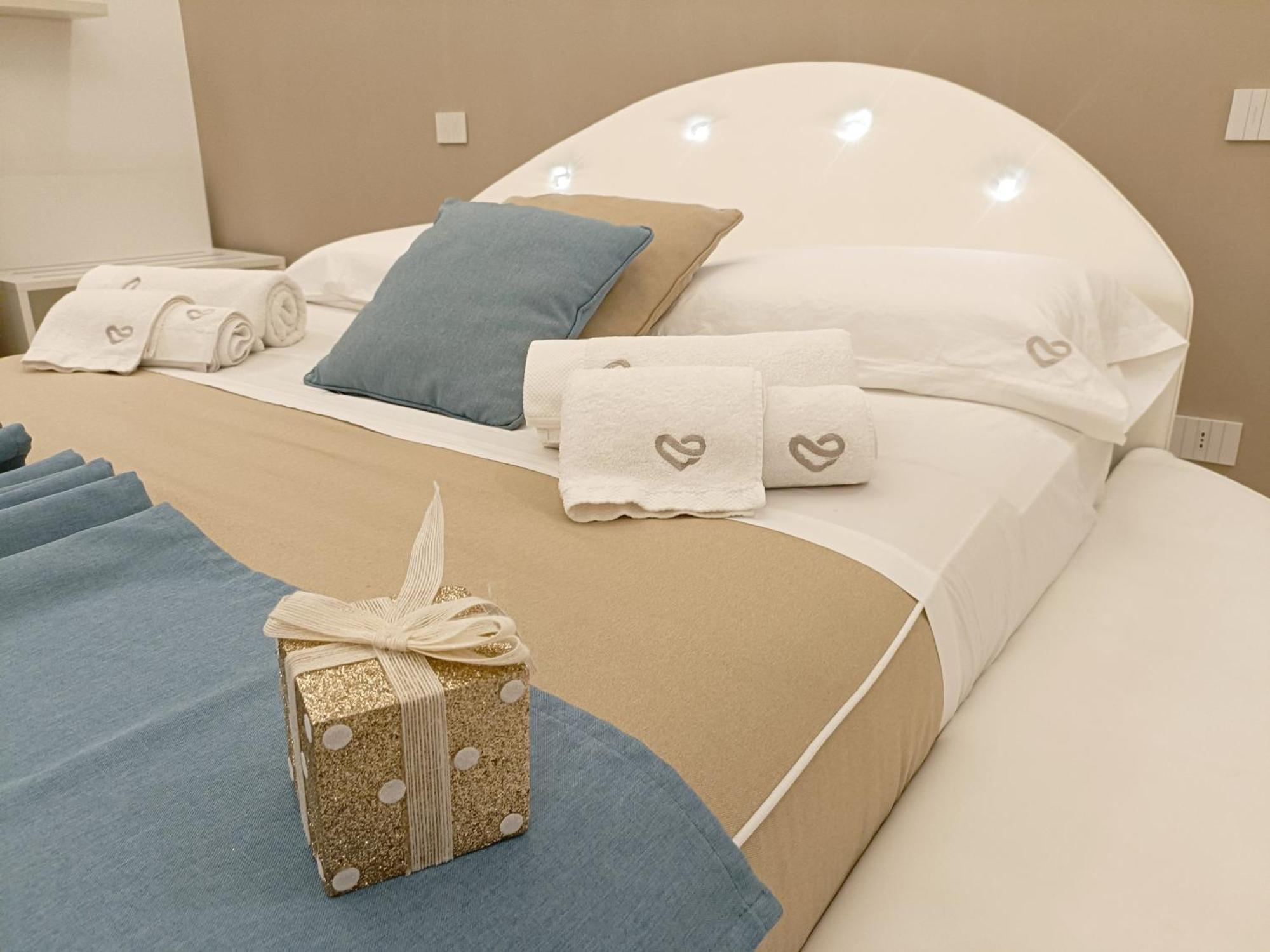 Romantic Suite Monopoli Εξωτερικό φωτογραφία
